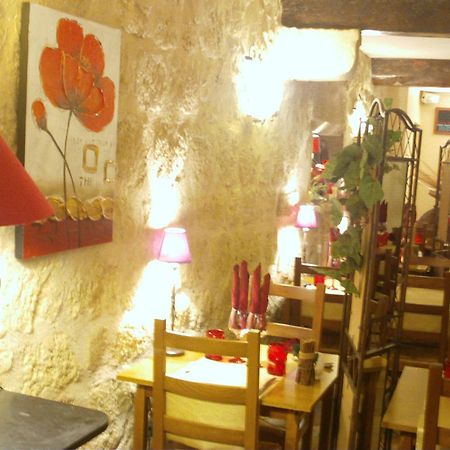 Saint-Macaire Appart'Hotel Les Tilleuls المظهر الخارجي الصورة