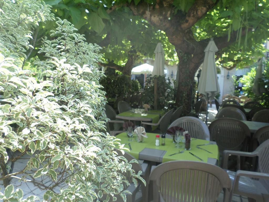 Saint-Macaire Appart'Hotel Les Tilleuls المظهر الخارجي الصورة
