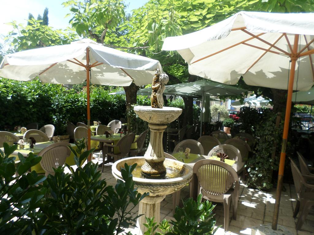 Saint-Macaire Appart'Hotel Les Tilleuls الغرفة الصورة