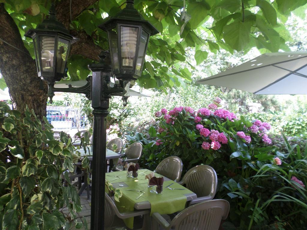 Saint-Macaire Appart'Hotel Les Tilleuls المظهر الخارجي الصورة