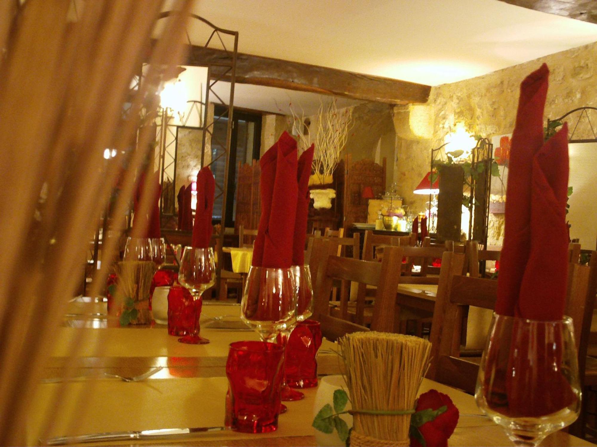 Saint-Macaire Appart'Hotel Les Tilleuls المظهر الخارجي الصورة