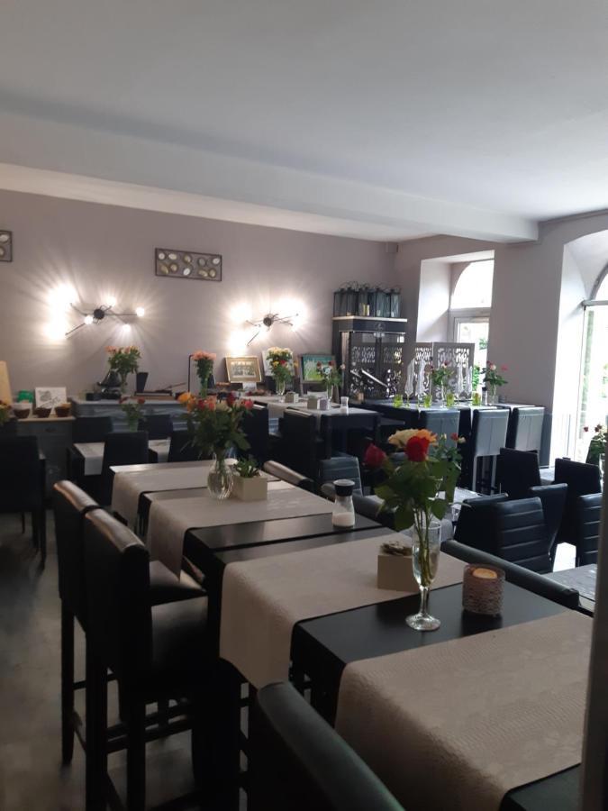 Saint-Macaire Appart'Hotel Les Tilleuls المظهر الخارجي الصورة