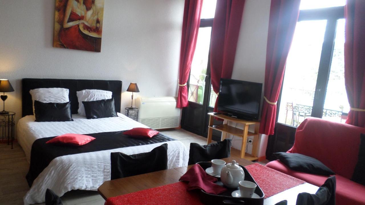 Saint-Macaire Appart'Hotel Les Tilleuls المظهر الخارجي الصورة