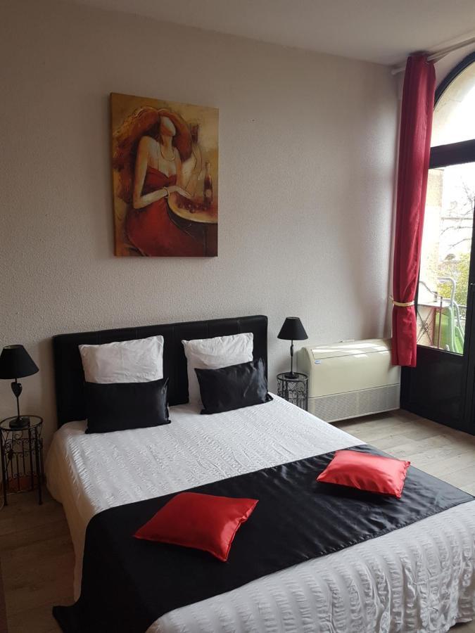 Saint-Macaire Appart'Hotel Les Tilleuls المظهر الخارجي الصورة